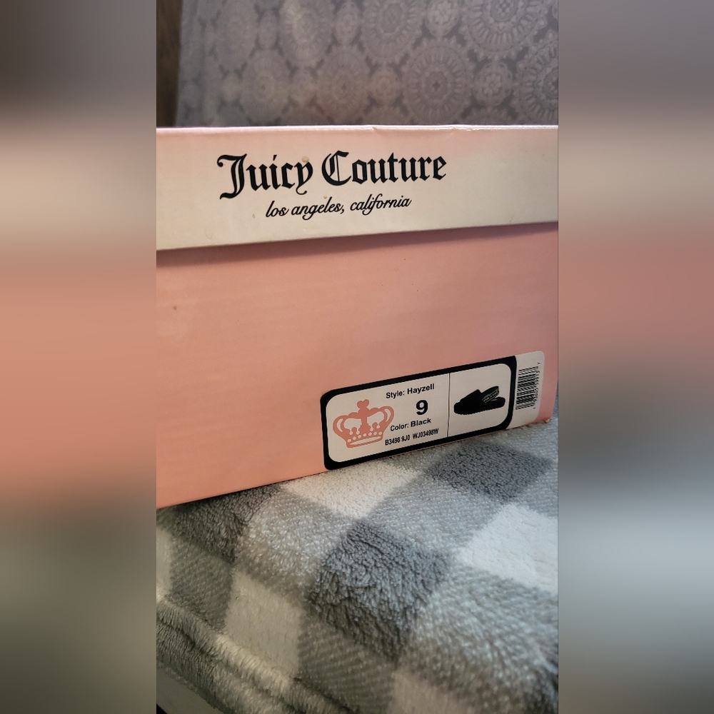 Juicy Contour Fuzzy Slides With Strap - image 6